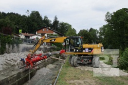 Ankerbohrgerät-02-mit-Bagger