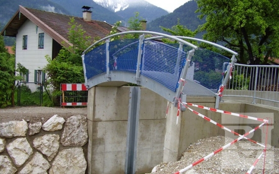 Fußgängerbrücke