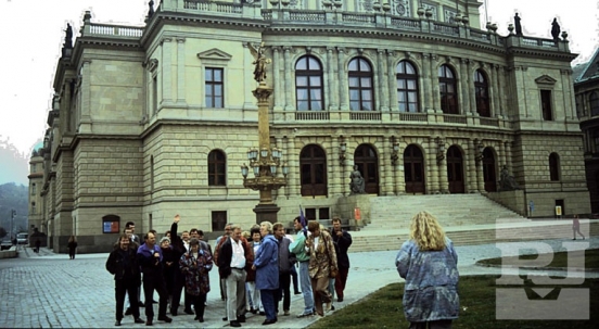 1992-30-Jahre-Plereiter-Jubiläum-Firmenausflug-Dresden-und-Prag